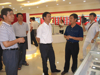 南平市委副書(shū)記黃福清、市委常委統(tǒng)戰(zhàn)部部長(zhǎng)黃健平一行視察虹潤(rùn)公司