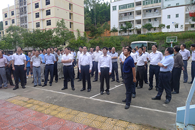 南平市市委書記裴金佳、市長(zhǎng)林寶金率市委市政府全部領(lǐng)導(dǎo)及各市縣主要領(lǐng)導(dǎo)一行蒞臨我公司視察指導(dǎo)