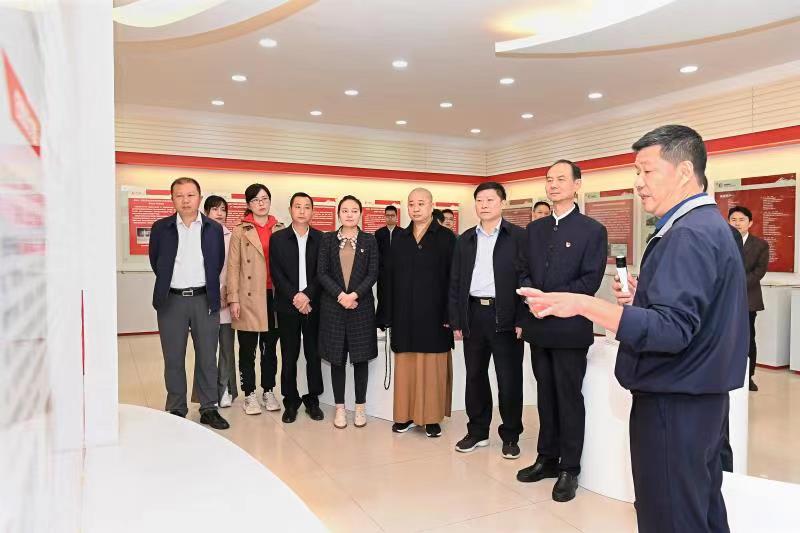 福建省人大常委會黨組書記、副主任雷春美和全國人大代表到順昌虹潤等地調(diào)研